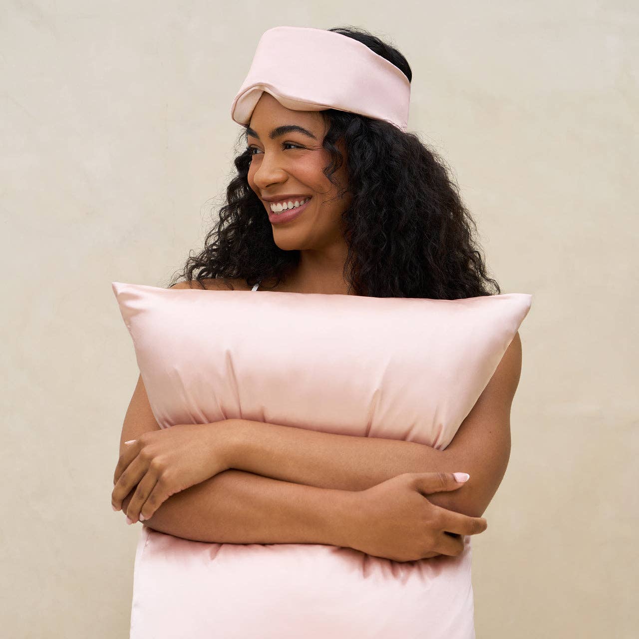 The Contour Pillow Eye Mask