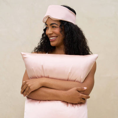 The Contour Pillow Eye Mask