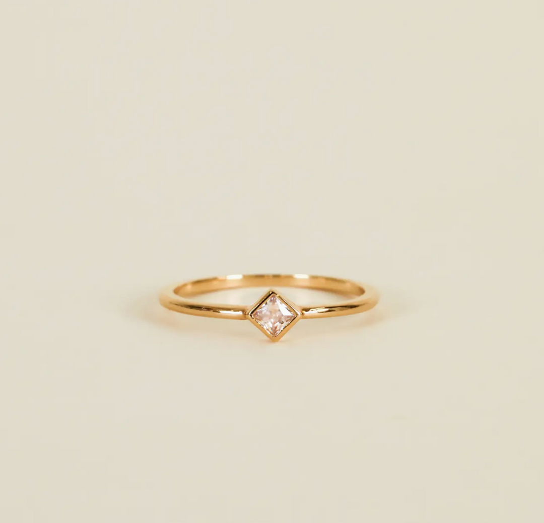 Champagne Stud Ring