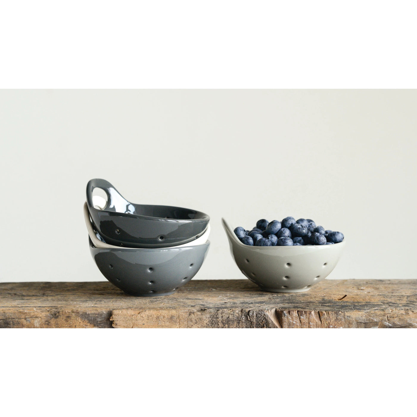Stone Berry Bowl with Handle